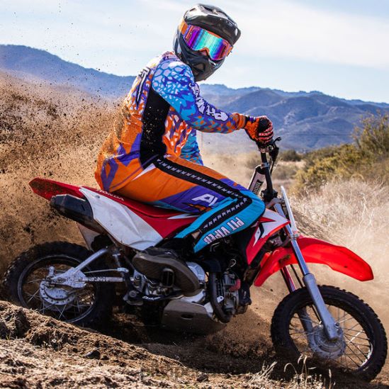 R8ZD60227 terremoto bikses Pit Viper