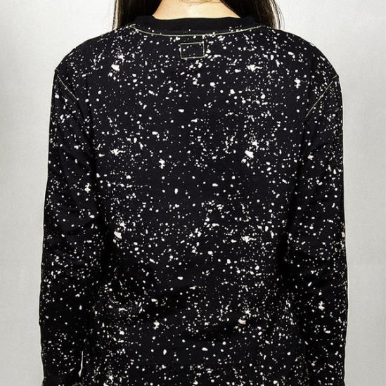 R8ZD60242 pazemes atslēgas atskaņotāja krekls ar garām piedurknēm Pit Viper