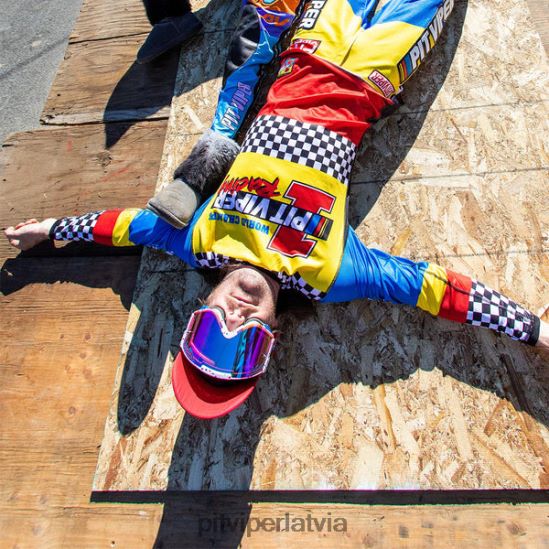 R8ZD60245 pasaules čempionu krekls Pit Viper