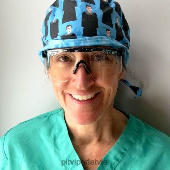 R8ZD60106 visu nakti 2000. gadi Pit Viper