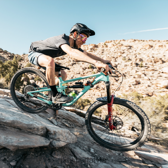 R8ZD60112 Donatello polarizētās saulesbrilles Pit Viper