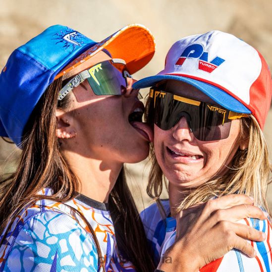 R8ZD6037 kumkvats ir polarizēts Pit Viper