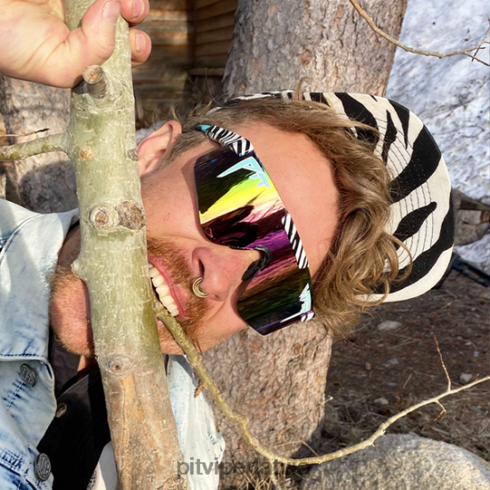 R8ZD6084 zālēdājs 2000. gadi Pit Viper